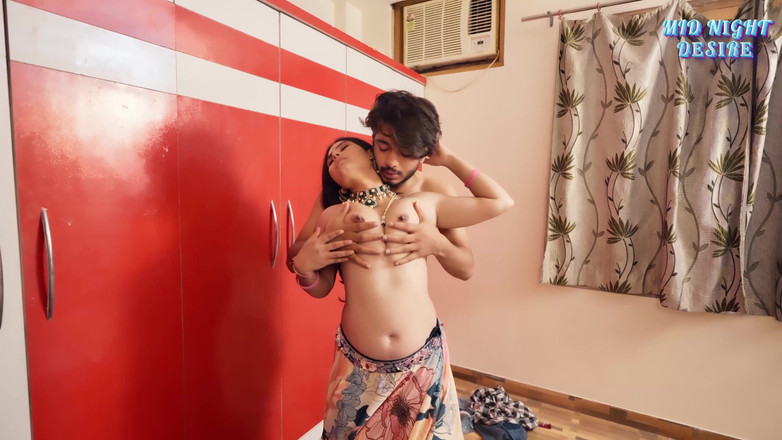 Sexwex blue film: Collage-vriendin verleidt vriendje in de slaapkamer