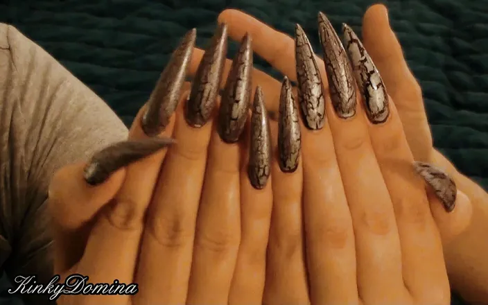 KinkyDomina: Comparing hands with the queen of long nails