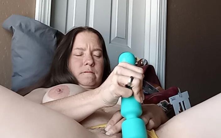 TinyLittleTease: Гра в моїх жовтих стрінгах