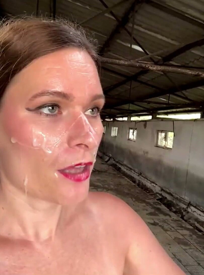 Malaya_Darcie: Uso Questo Sconosciuto per Lo Streaming E Lui Viene Sul...