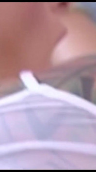Guarda cosa stanno facendo le 2 lesbiche