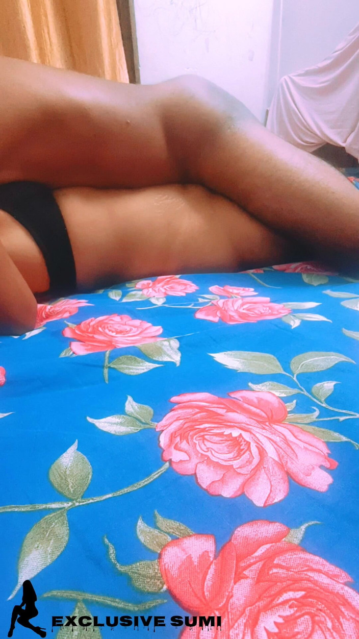 Hot Wife Sumi: देसी भारतीय बंगाली भाभी की इतनी जोरदार चुदाई कि उसने चरमसुख के दौरान पेशाब किया