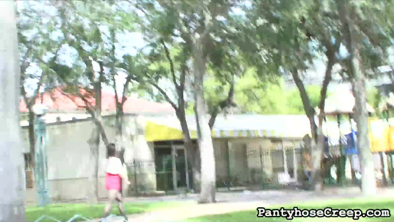 Pantyhose Creep: Pantimediascreep - tess caliente pantimedias modelo de nylon fetiche piernas pies