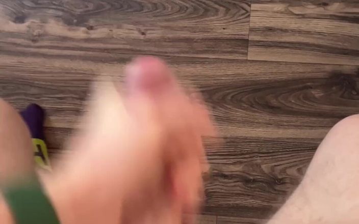 Johnny69227: Junger twink wichs &amp; massiver explosiver orgasmus
