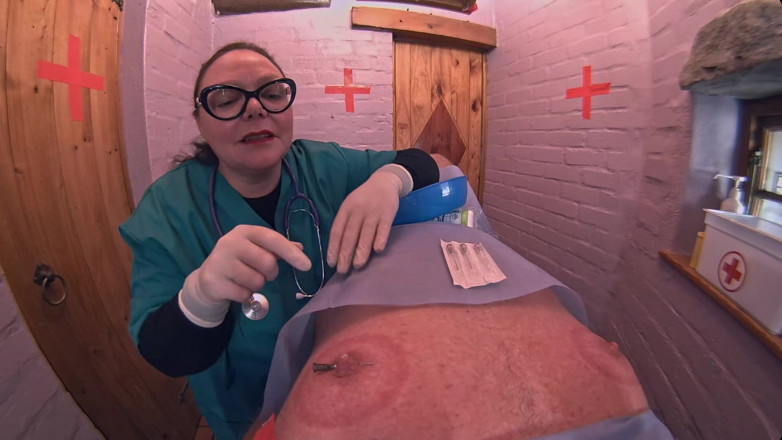 Mistress April: Okrutny dom udręki