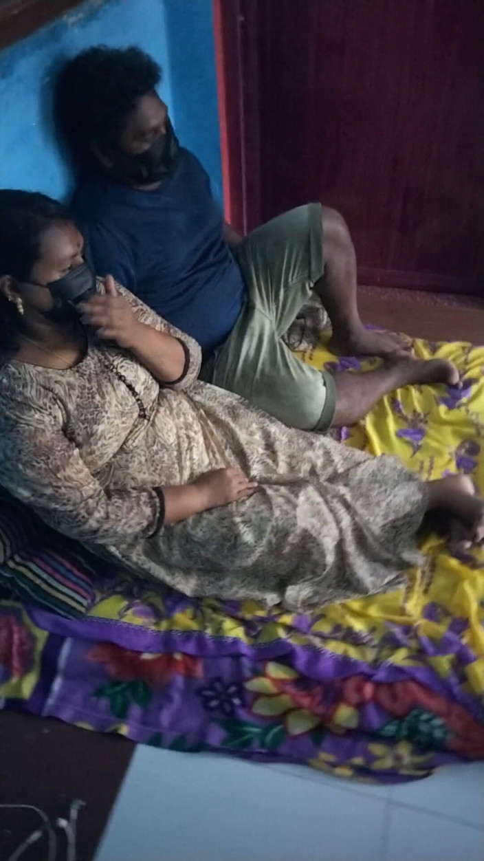Benita sweety: Het tamil trekant sex avsnitt 1