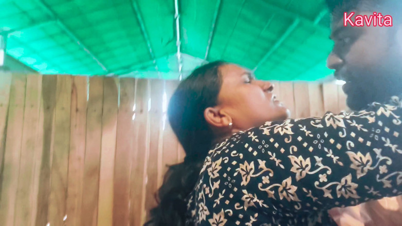 Kavita _zawazawi: Indiancă desi Kavita și Tatya Se fut în cortul de picnic