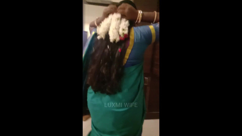 Luxmi Wife: Je porte un sari pour baiser un ami au bureau -...