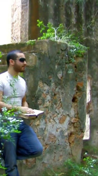 Une brune à gros cul se fait baiser dans la nature