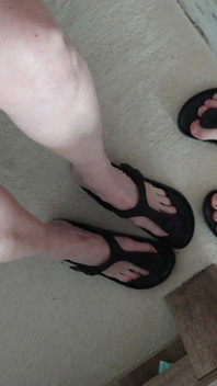 Barefoot Slide Show with a Nylonjunge in Birkenstocks