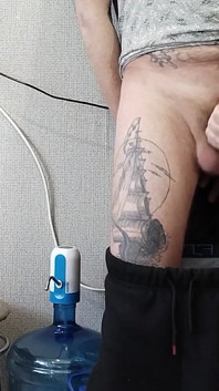 Macecha má plnou pusu spermatu po honění a kouření