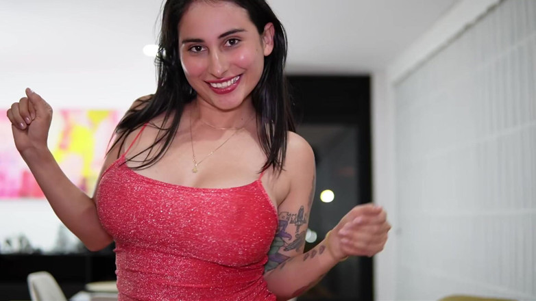 Jenifer Play: 2絶望的なコロンビアの女がメデジン島で踊り、吸い、性交