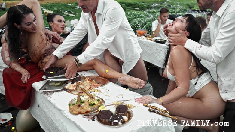 Perverse Family: Perverse Family 59.3: Hairy Waitress Takes a Hard Anal Fucking