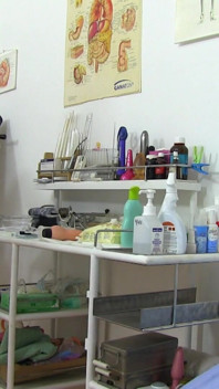 Sarışın olgun kadının jinekoz muayenesi