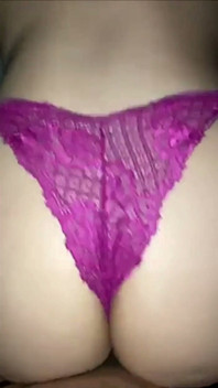 Vanessinha beni odaya sadece pembe külotla çağırdı.