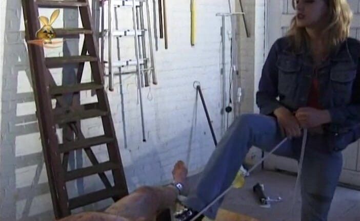 House of lords and mistresses in the spanking zone: Людський раб