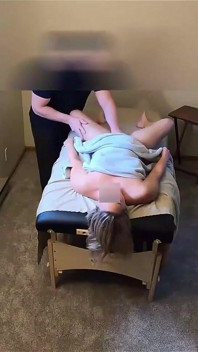 家庭安全摄像头在家按摩时捕捉到妻子的外遇