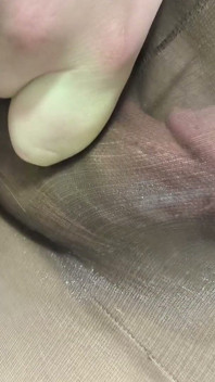 Ich Komme Heftig in Jemandes Kaffeestrumpfhose Durch Das Nylon
