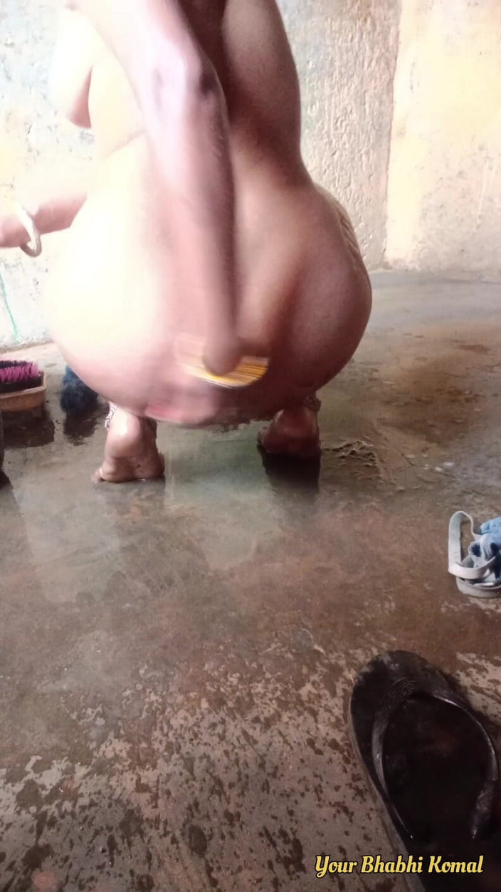 Hot_girl: Komal bhabhi se baña en el baño