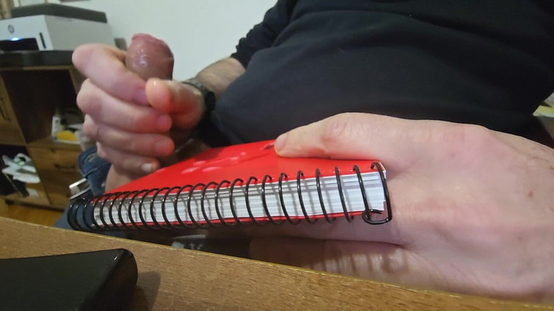 Jordance: Sperme De Grosse Bite Au Bureau