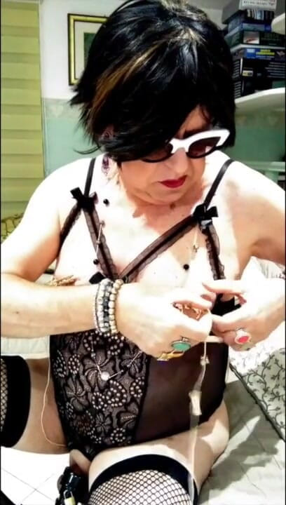 Pattybel Sissy: निपल्स क्लैंप