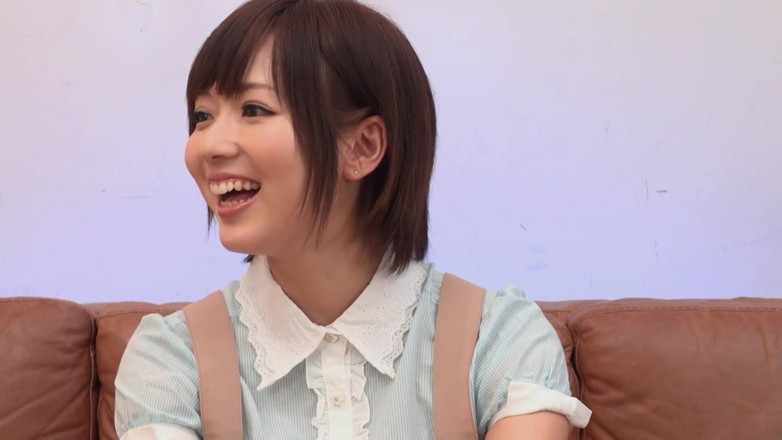 JAPAN IN LOVE: Schattige Japanse meisjes scène-2 orgie tussen harige Japanse vrouwen en...