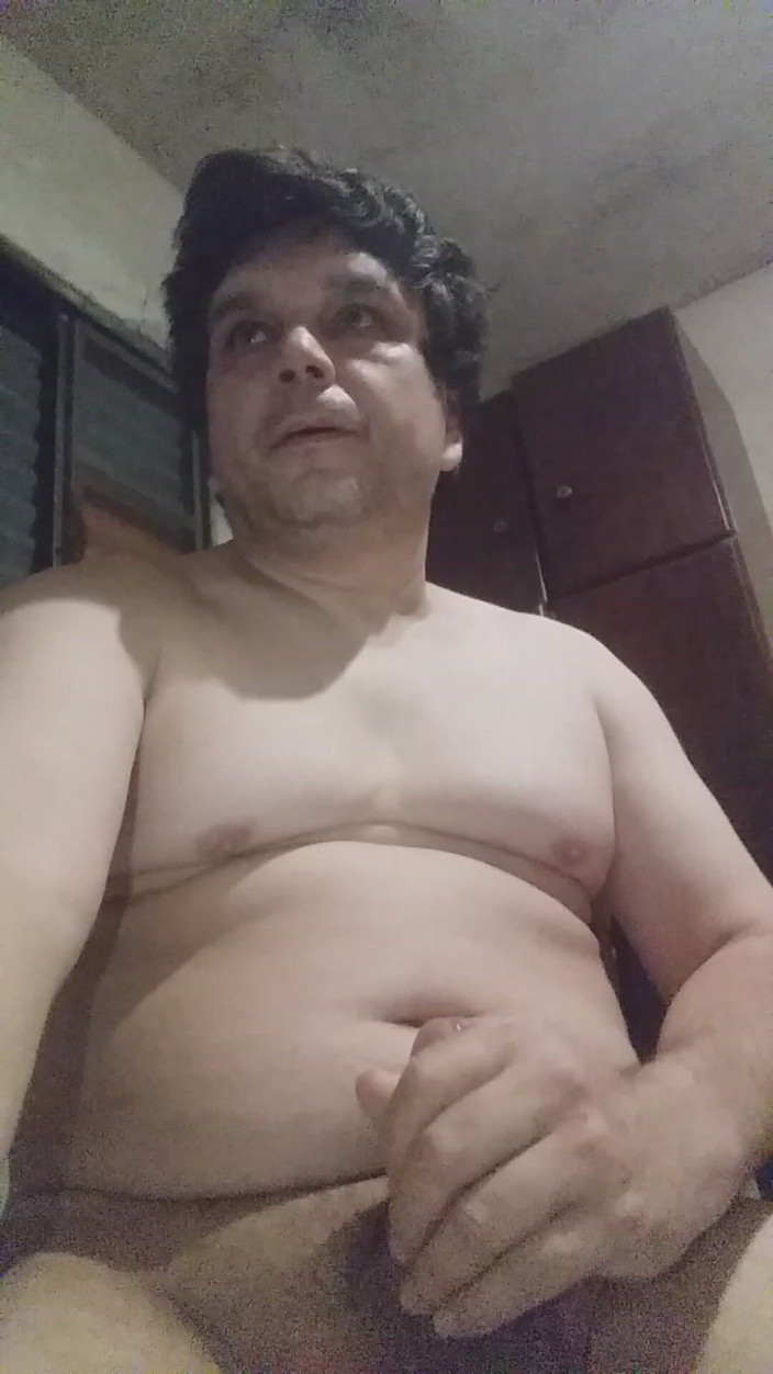 Claudio: Jag runkade av att göra live för hundra personer som...
