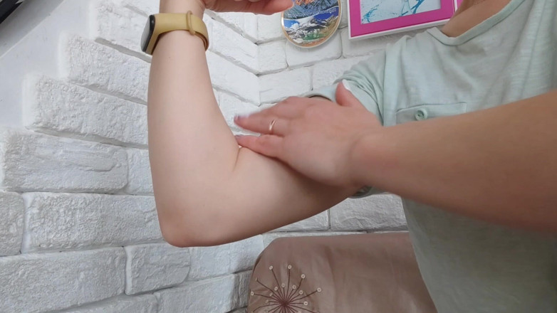 Risky Hairy Couple: Flettendo i muscoli