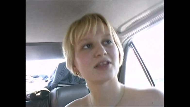 OLD Sinner: Geiles junges mädchen mit behaarter muschi im auto gefickt und...