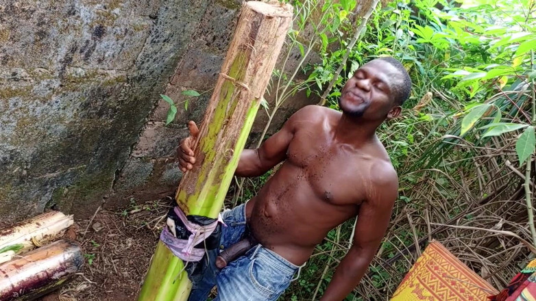 Moviesporn1: Con cặc to dài lại đang đụ con đĩ