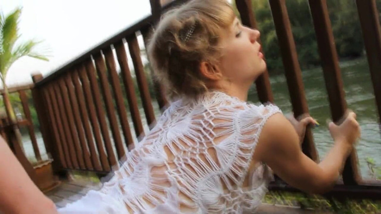 Angel The Dreamgirl: Sesso anale sulla terrazza dell'hotel
