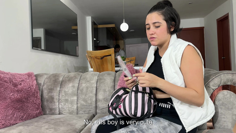 ManuelaAlvarez: Ich engagiere eine sexy Maniküristin Latina, die zu mir kommt...