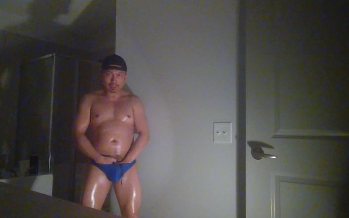Bastian Kross: Oiled up and Posing While Wearing Speedos!