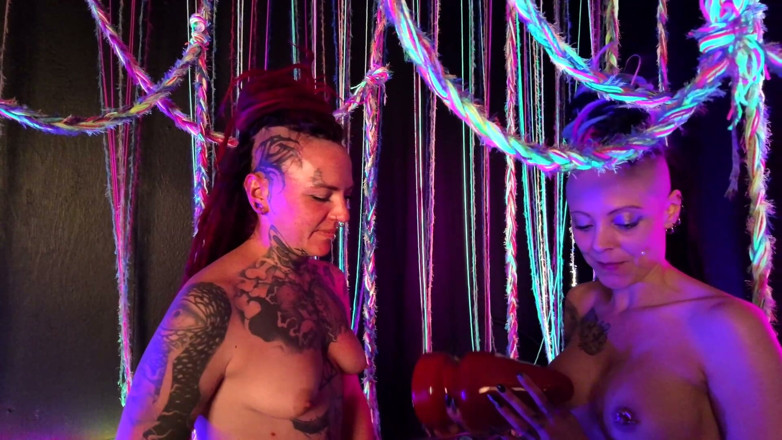 EdgesOfReality: Grande Festa Com Vibrador