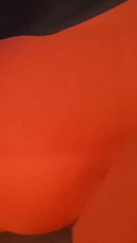 Bonjolan merah di seluar saya