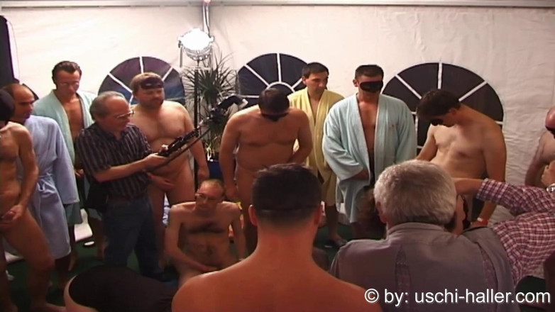 Club Express: Mega gangbangfeest met Dany Sun, Marina Montana, Sandra Blow &amp; Tiener...