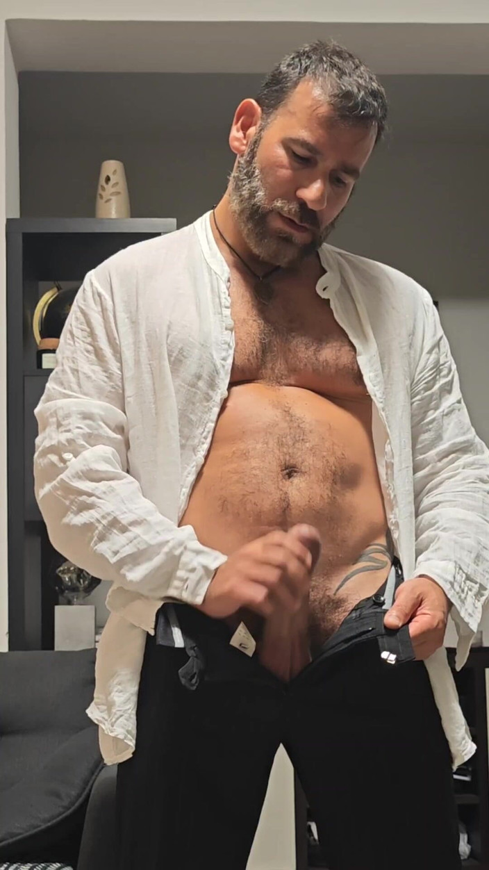 LupoNeroXL: Papa Cazzone Si Masturba