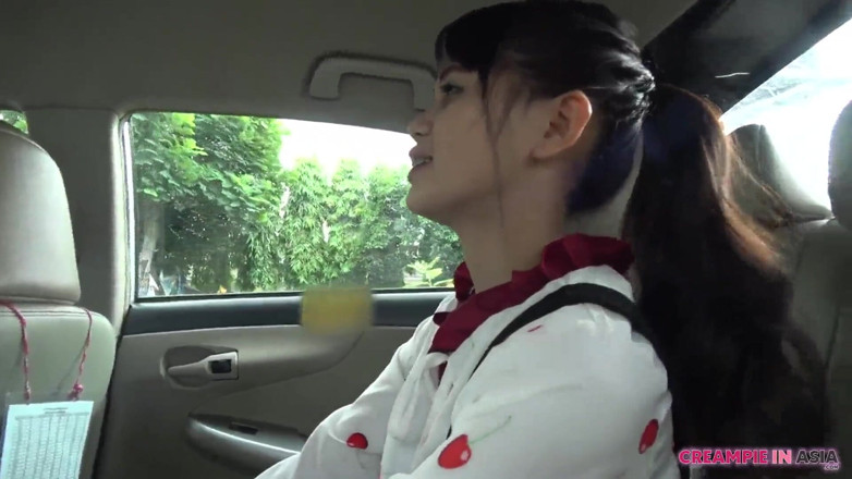 Creampie In Asia: Aku crot di dalam memeknya dan ngentot kontolku habis-habisan