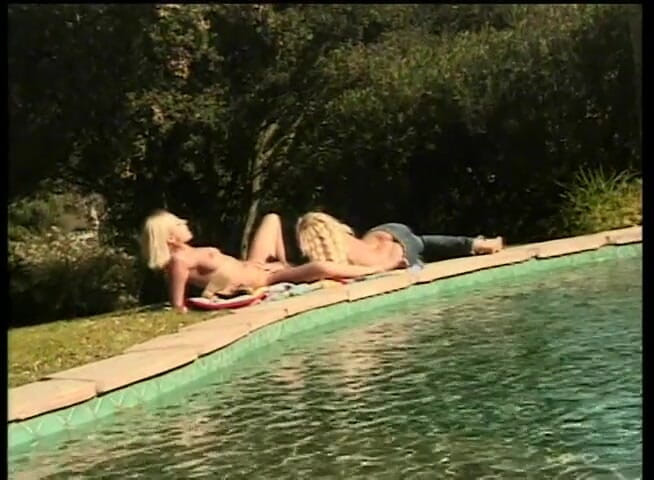 VOP Porno: Blonde lesbians pleasure each other outdoor