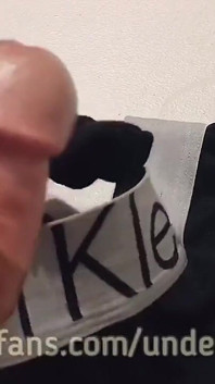 Unterwäsche, großer cumshot