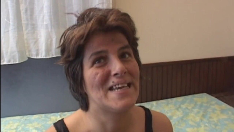 Real Home Made: My best friend's Stepsister - Mature body hair chick gives good...