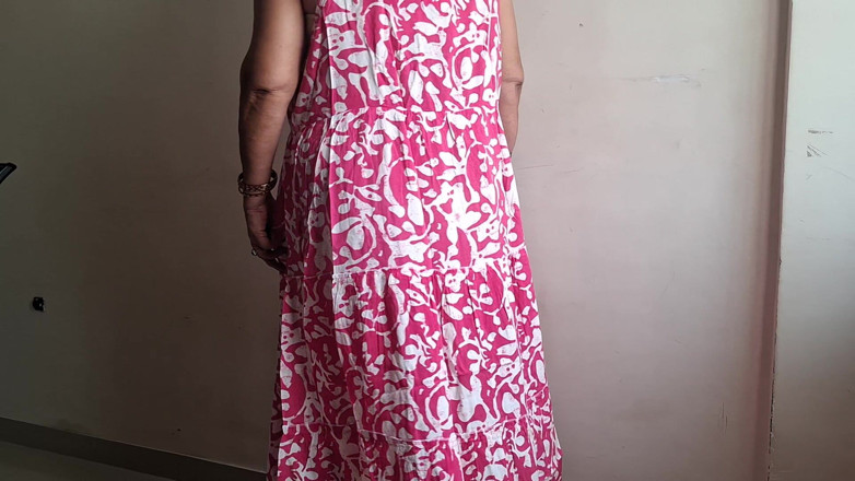 TABOOBREAKERS: Hot Summer Girl Shilpa Taboobreakers on Heat Trying to Cool...