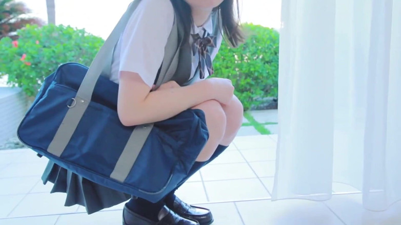Strix: Ayaka Kasuga - verabschiedet sich von teenagern