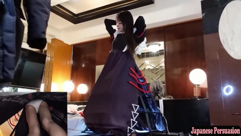 Asian happy ending: Cosplayer with Pure Image Reveals Secret Side, Post-event Mood Turns...