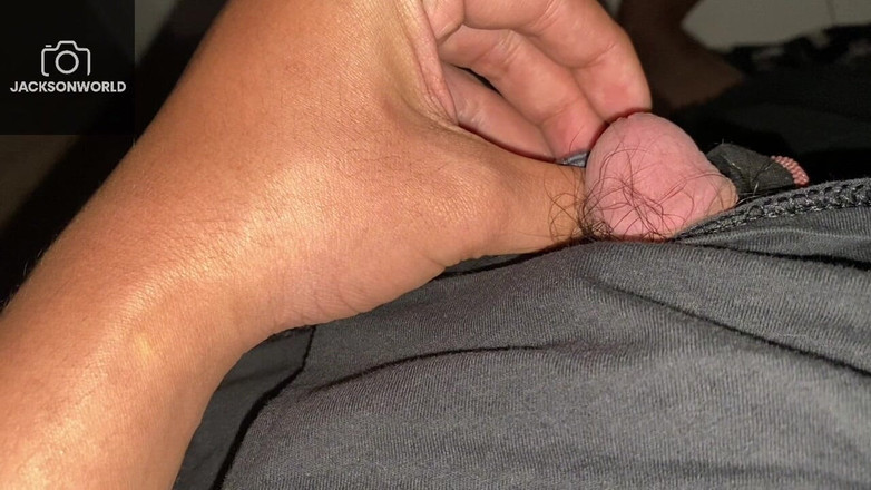 Jackson World: Odamda gece geç saatlerde mastürbasyon samimi solo oyun