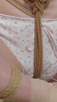 Seksi kız arkadaşımı eğitiyor ve aşağılıyorum 24
