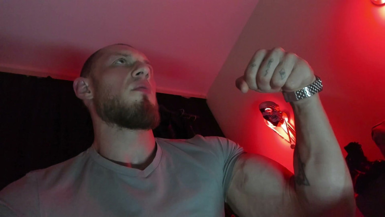 Hunky time: Muscoli E Sbavatura