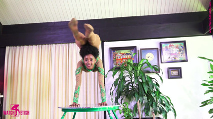 Gymnastic: Memanah dengan Perbezaan