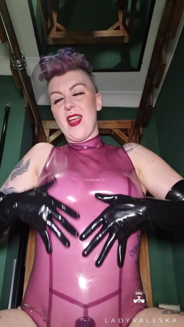 Lady Valeska: Latexová dechová hra POV.