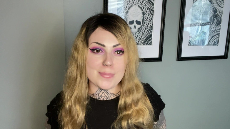 Miss Valentina: Findom kaybeden şantaj fantezisi